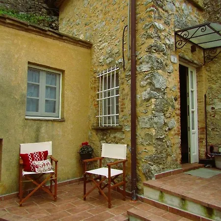 בית נופש Relais Greppo קמאיורה